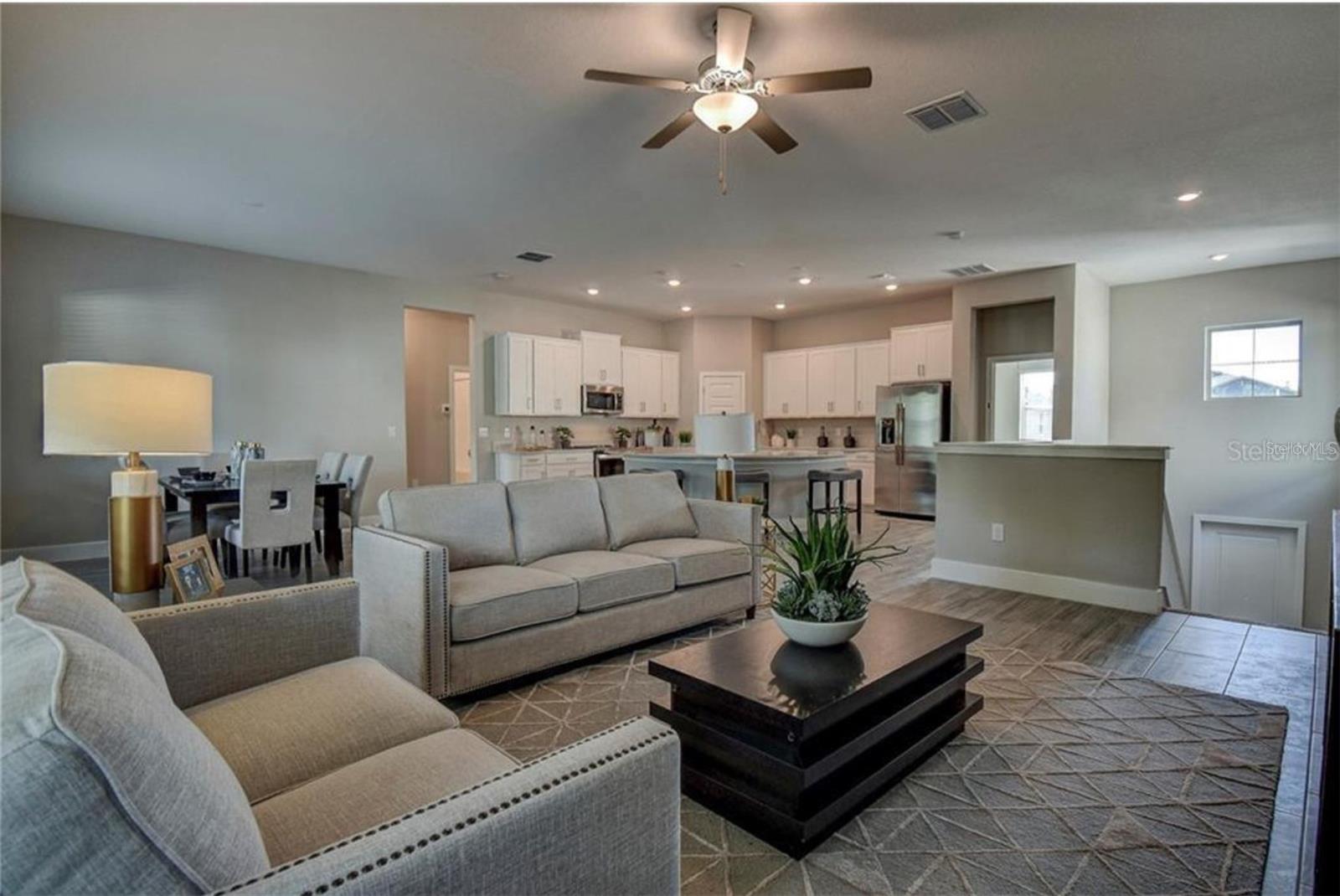 Photo 4 of 5 of 7713 S KISSIMMEE STREET house