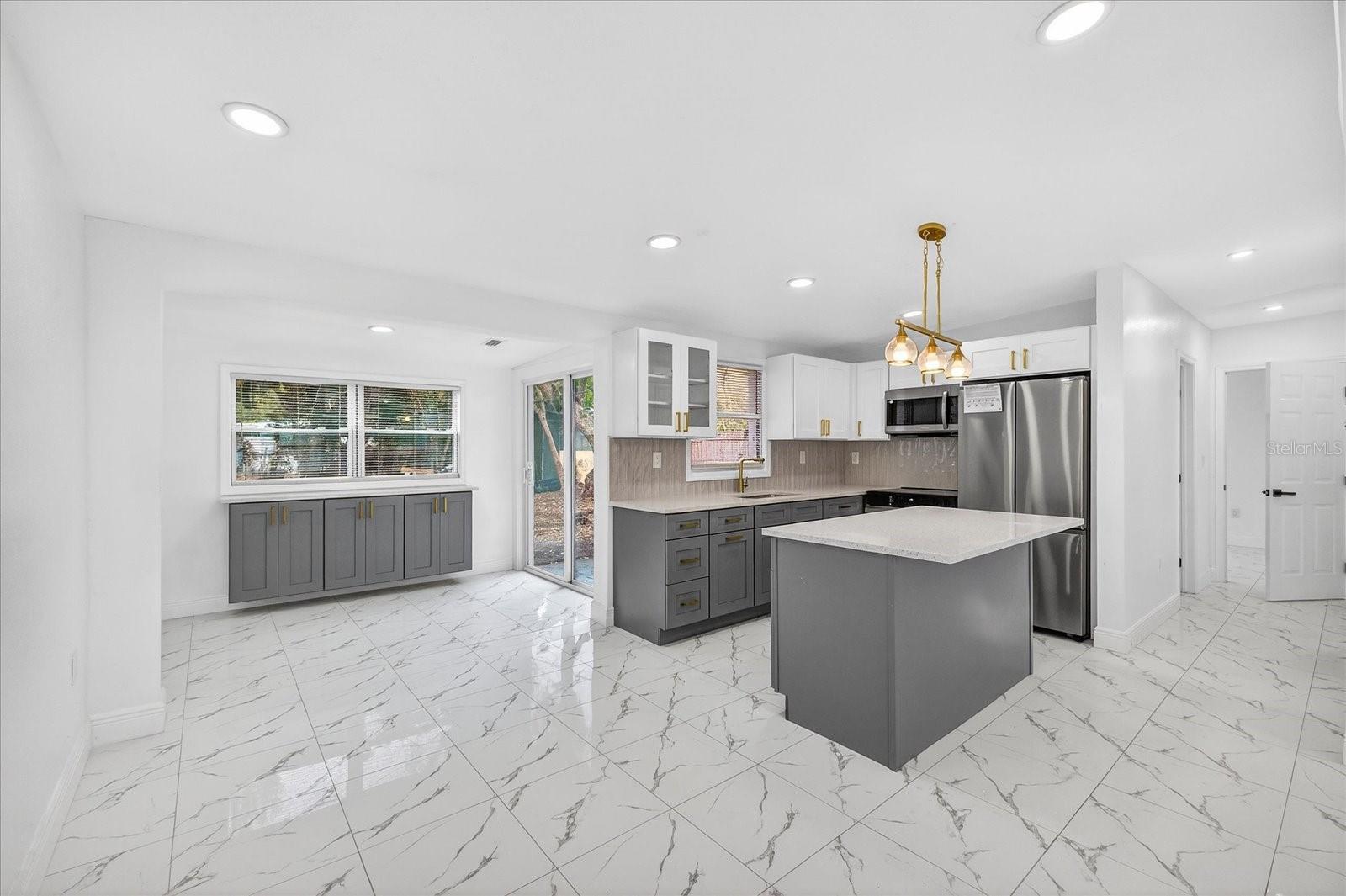 SUNSET GARDENS - Residential