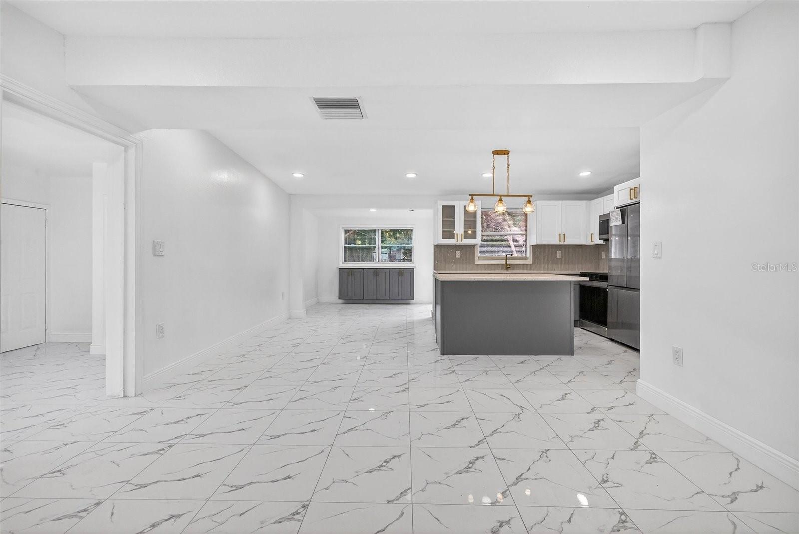 SUNSET GARDENS - Residential