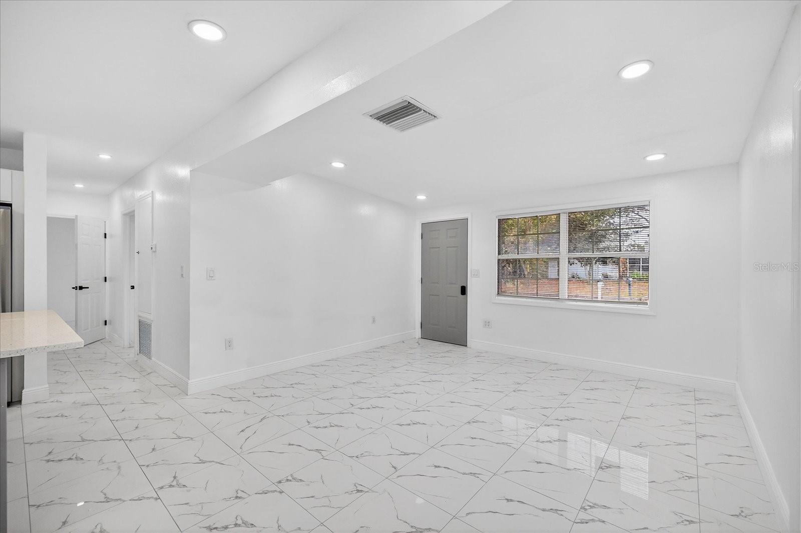 SUNSET GARDENS - Residential