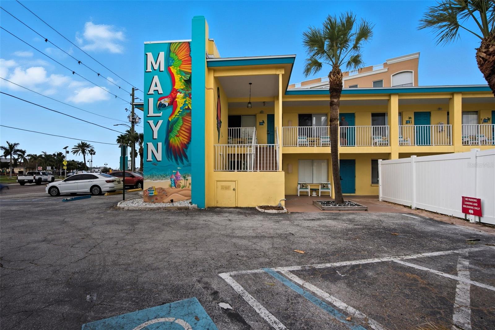 MALYN CONDO MOTEL CONDO - Residential