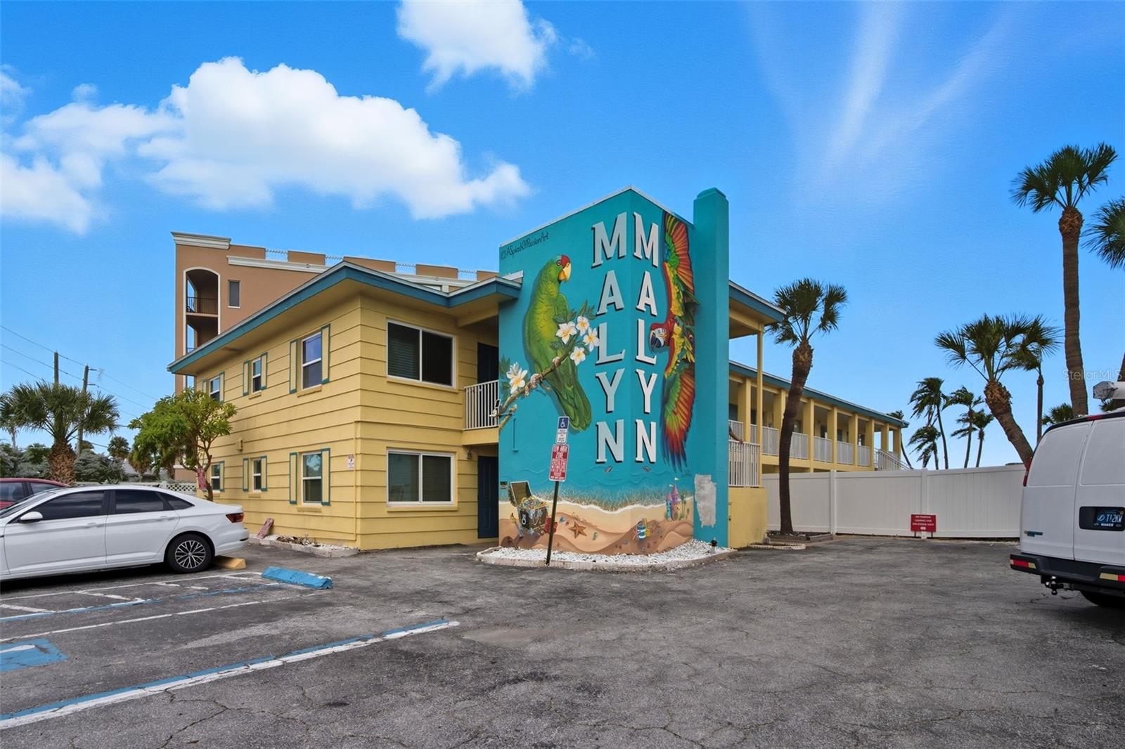 MALYN CONDO MOTEL CONDO - Residential