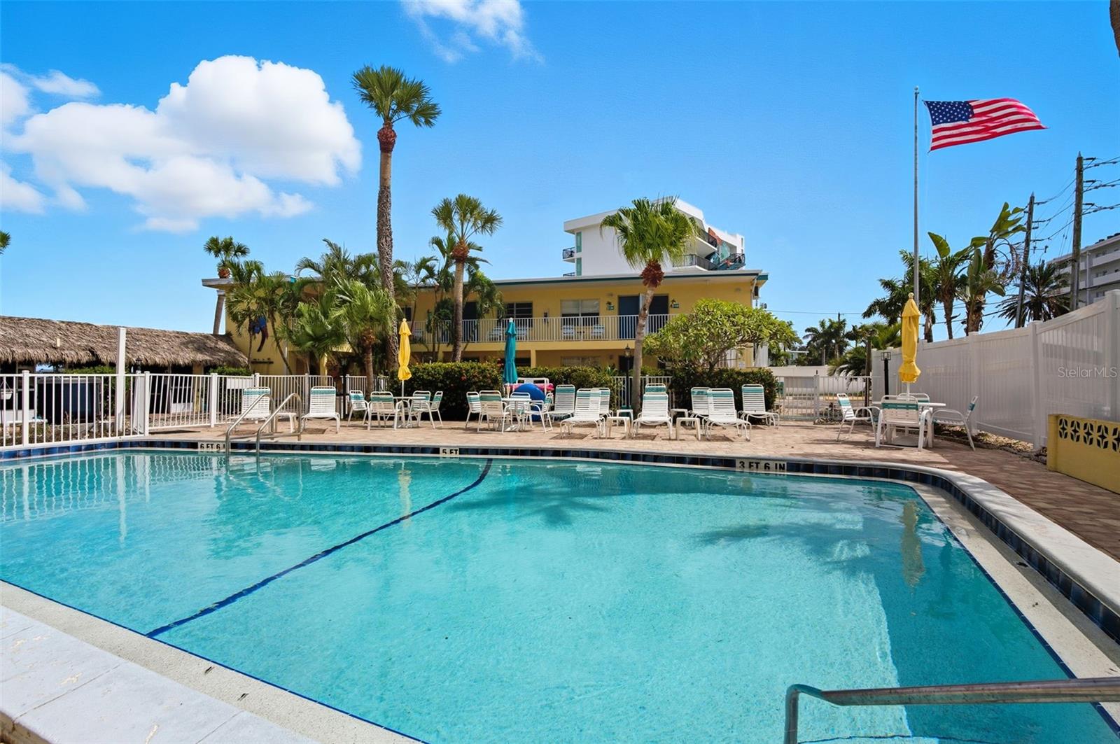 MALYN CONDO MOTEL CONDO - Residential
