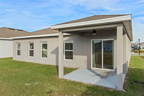 A home in WINTER HAVEN