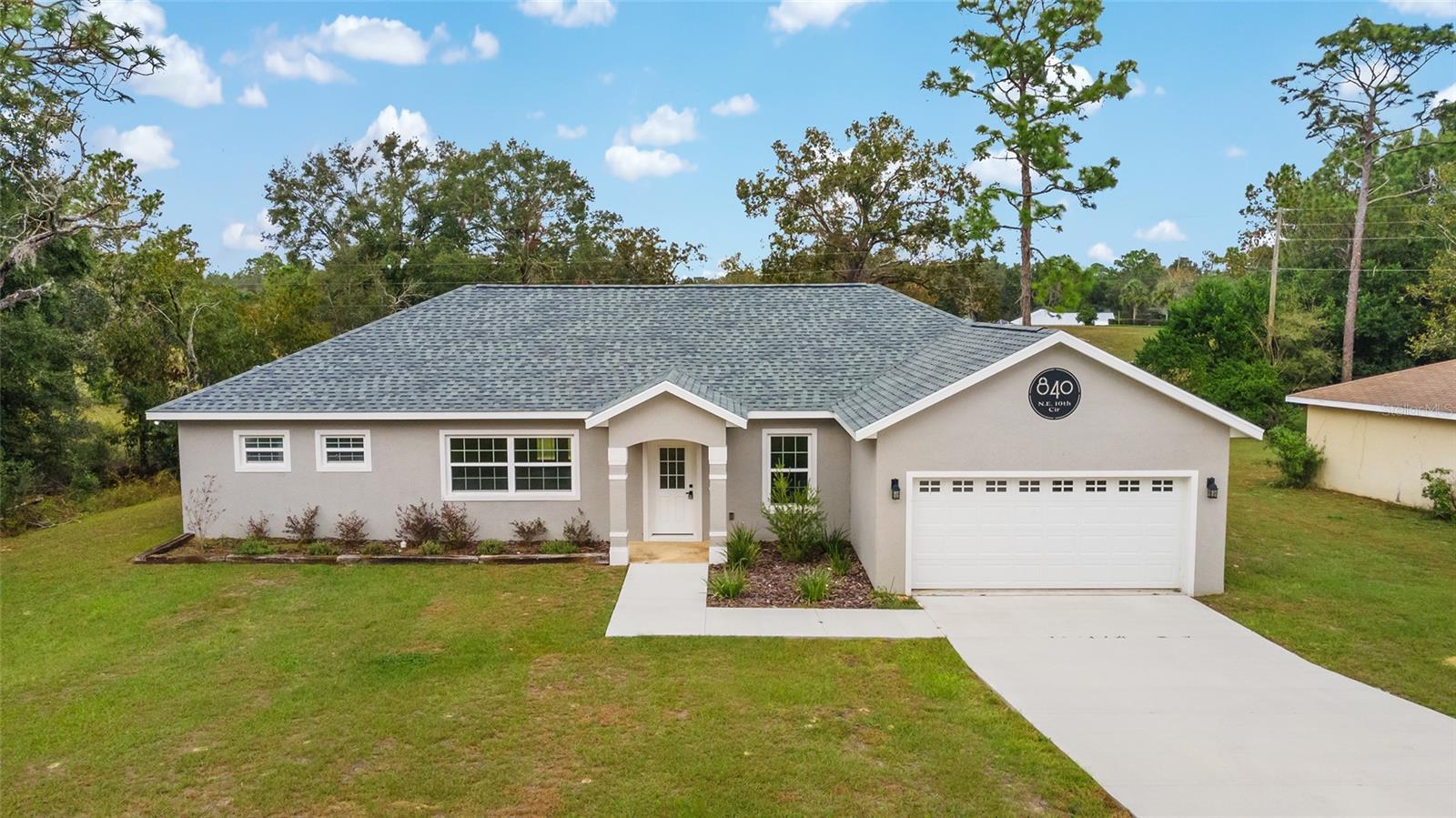 840 NE 10TH CIRCLE