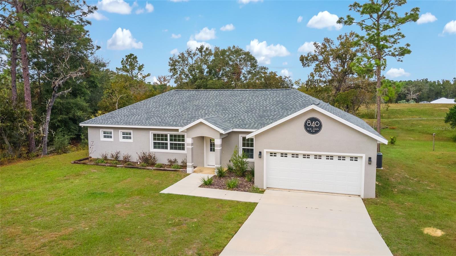 840 NE 10TH CIRCLE