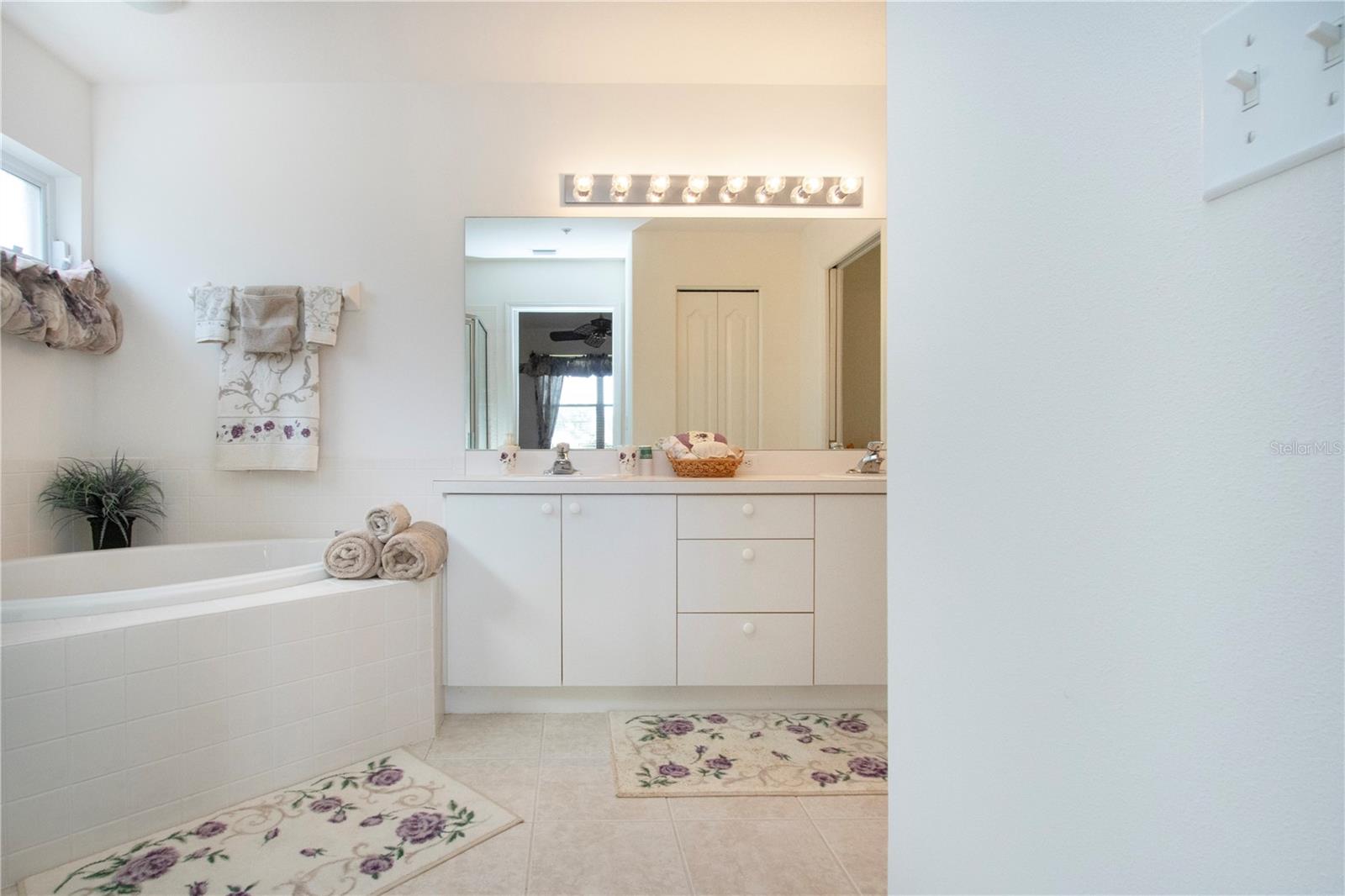 VERANDA 8 AT HERITAGE OAKS - Residential