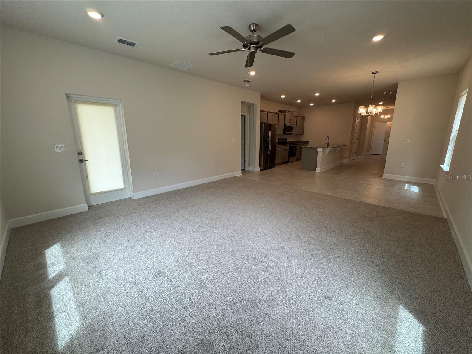 LAKE GRIFFIN PRESERVE - Residential Lease