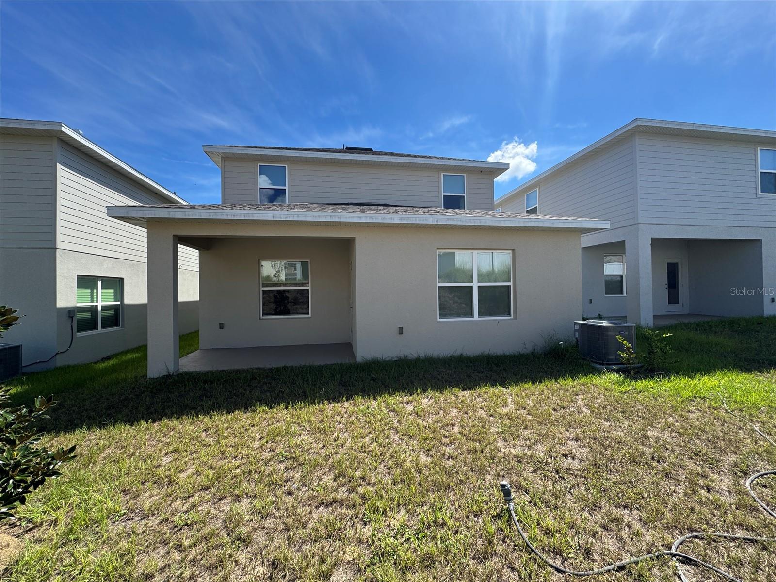 LAKE GRIFFIN PRESERVE - Residential Lease