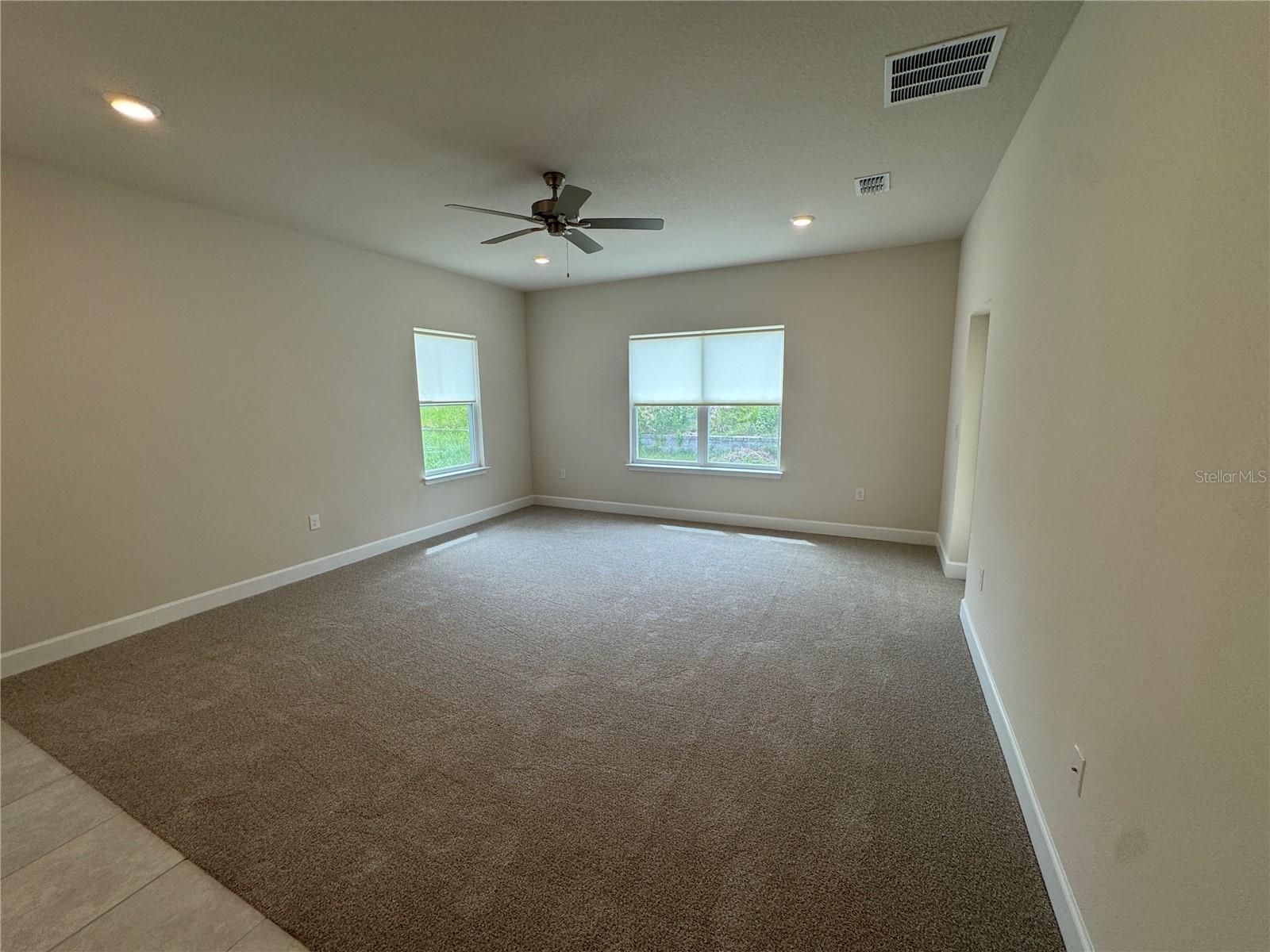 LAKE GRIFFIN PRESERVE - Residential Lease