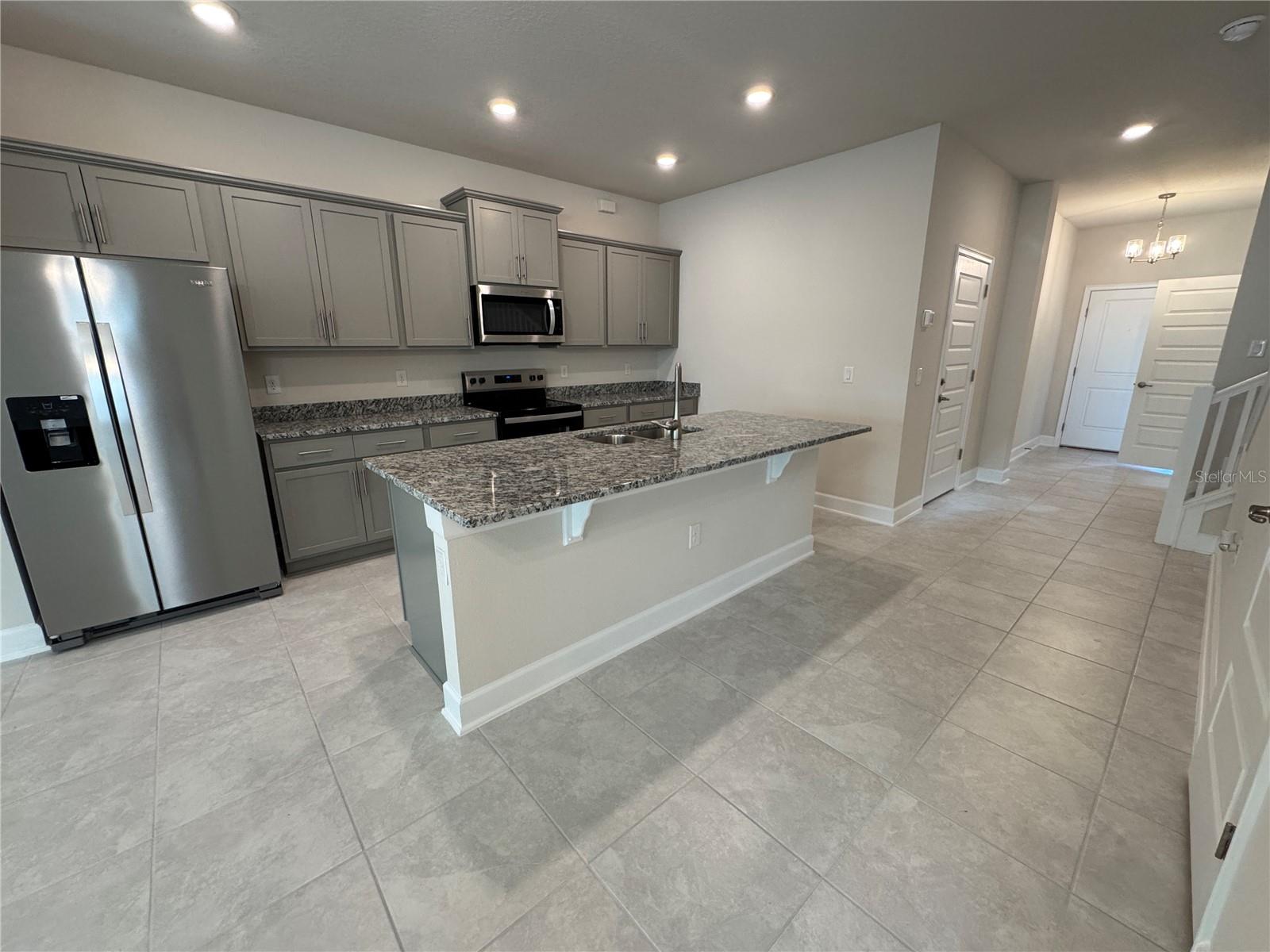 LAKE GRIFFIN PRESERVE - Residential Lease