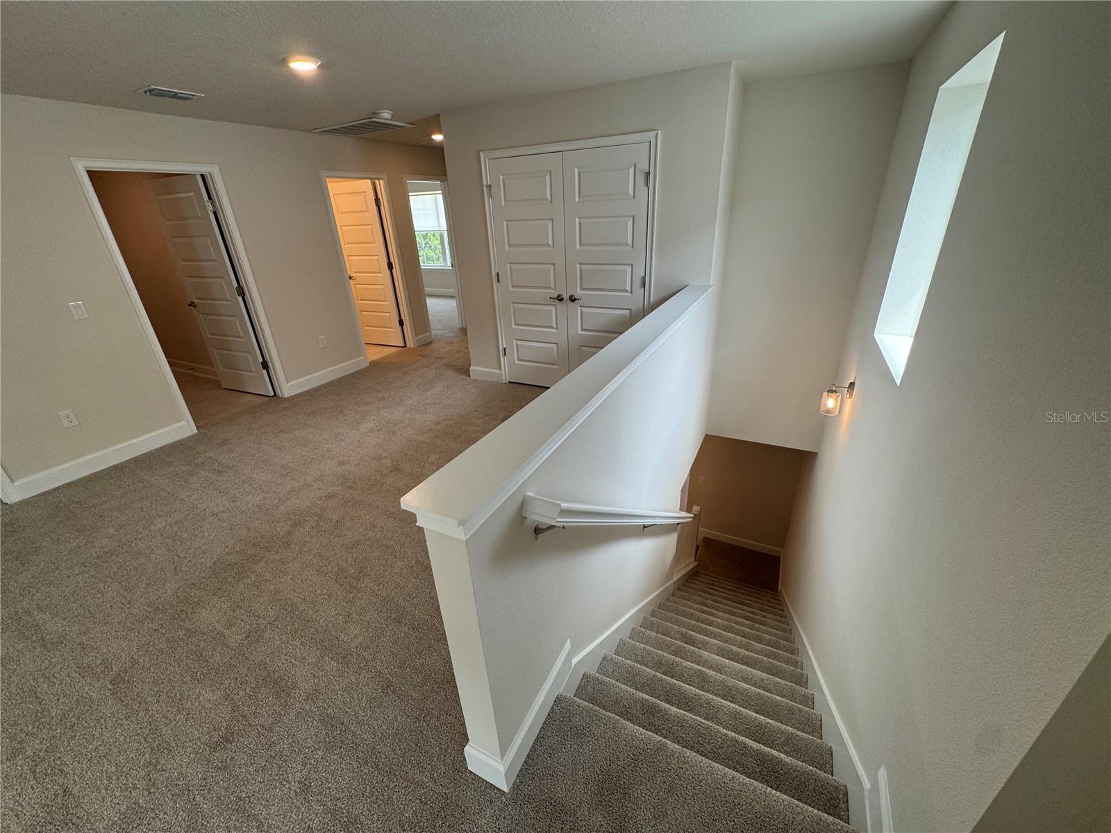 LAKE GRIFFIN PRESERVE - Residential Lease