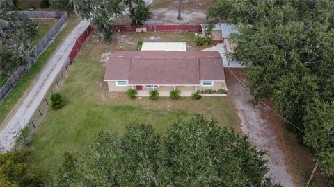 A home in PLANT CITY