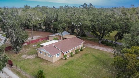 A home in PLANT CITY