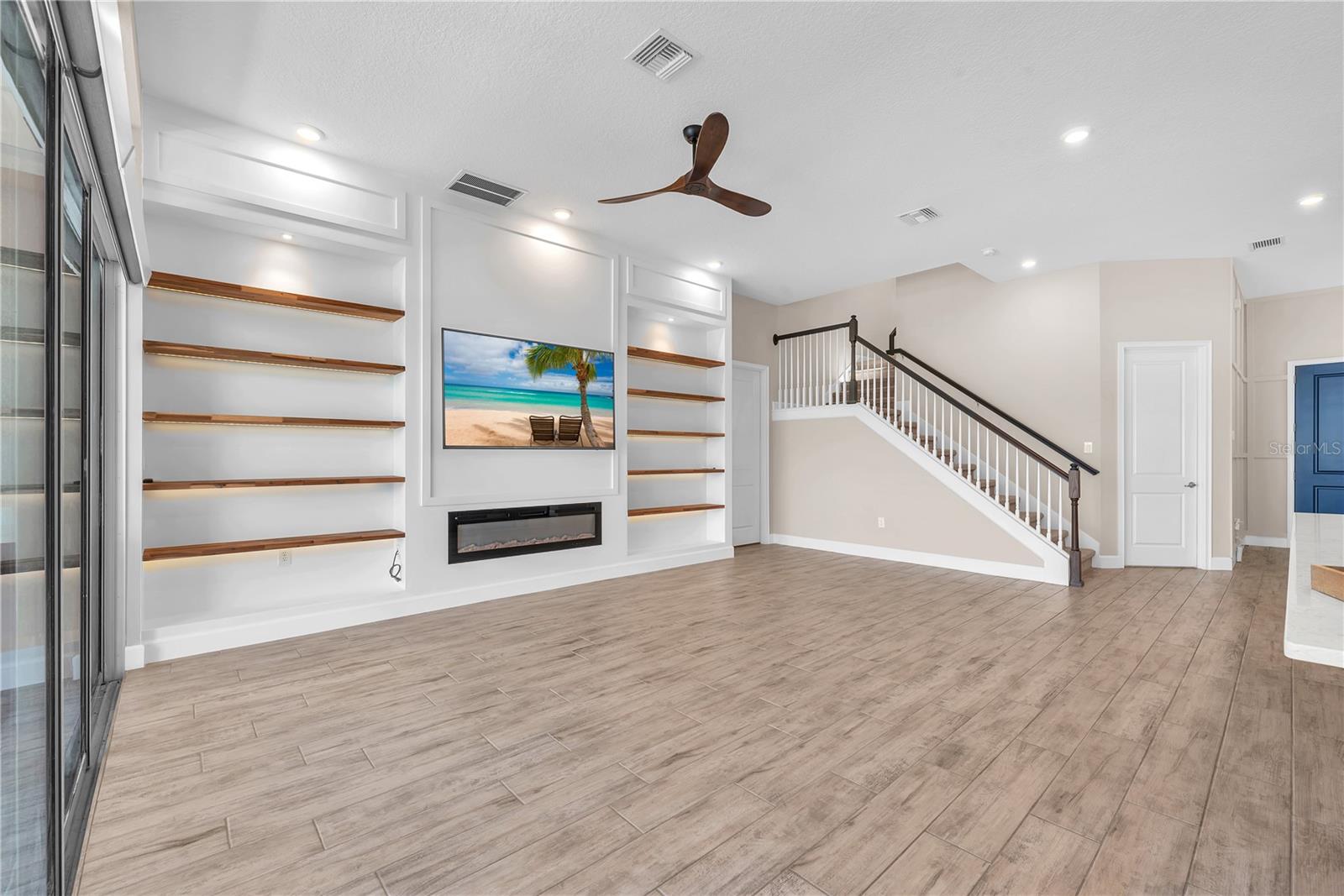 5305 WISHING ARCH DRIVE