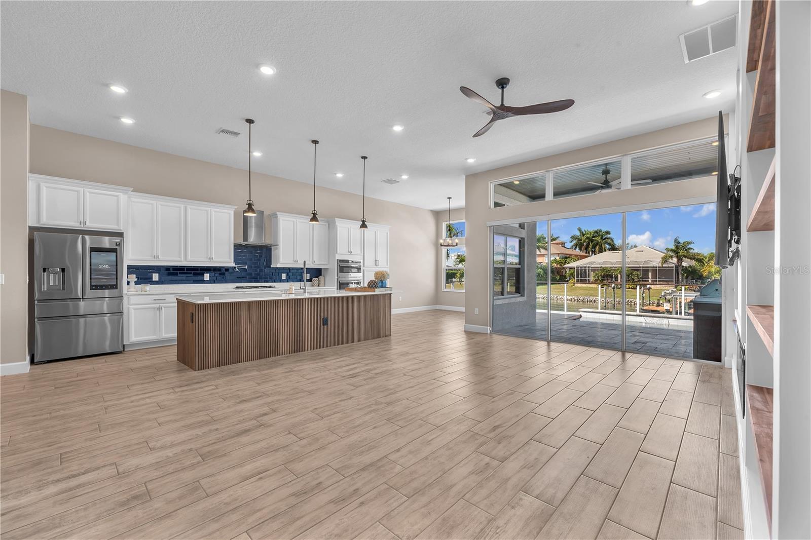 MIRABAY PRCL 8 - Residential