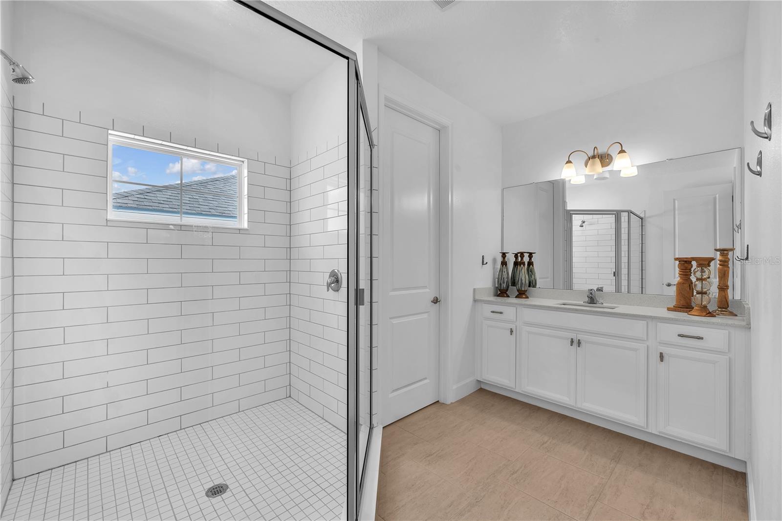 MIRABAY PRCL 8 - Residential