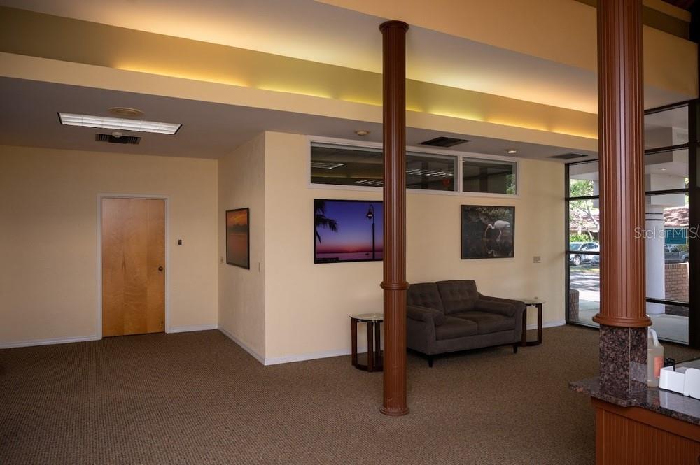 ACREAGE - Commercial Sale