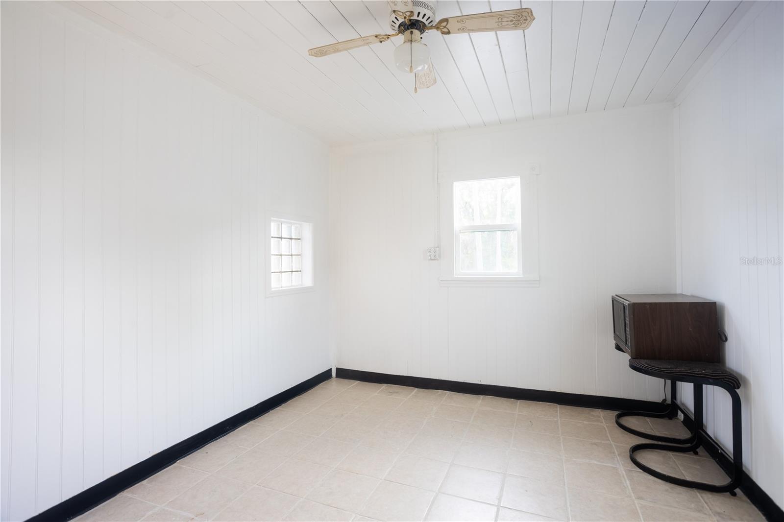 HARRISON W T SUB - Commercial Lease