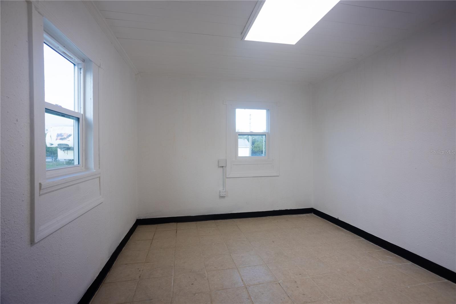 HARRISON W T SUB - Commercial Lease