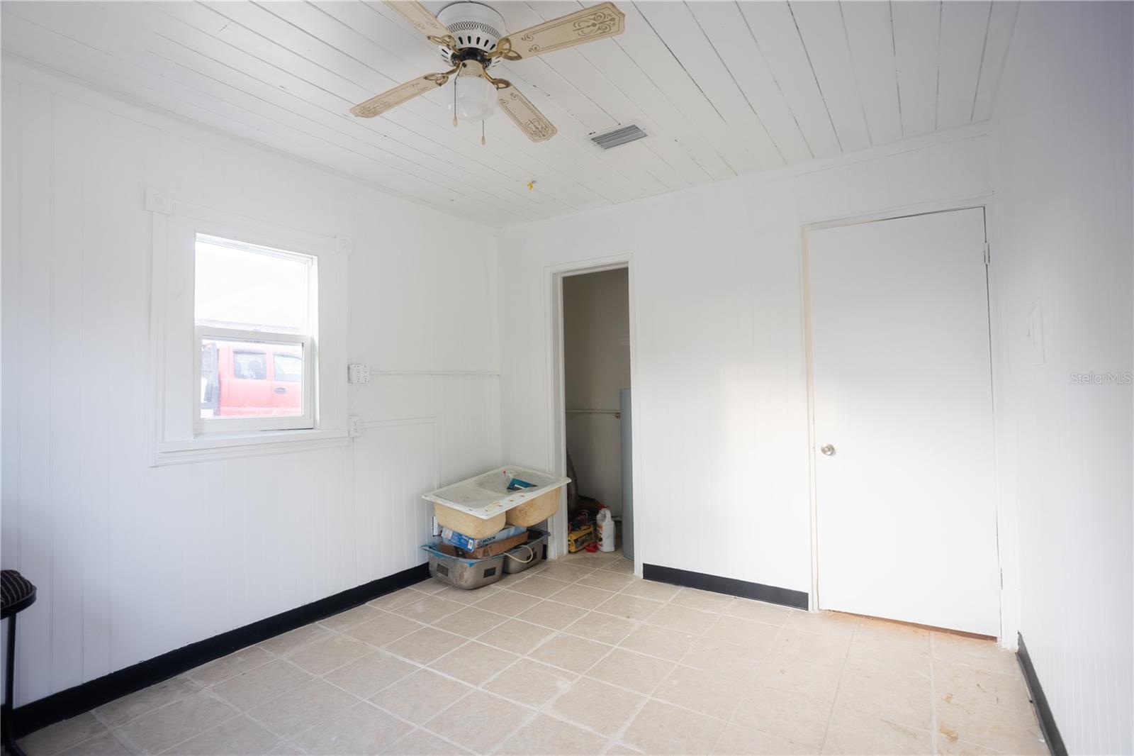 HARRISON W T SUB - Commercial Lease