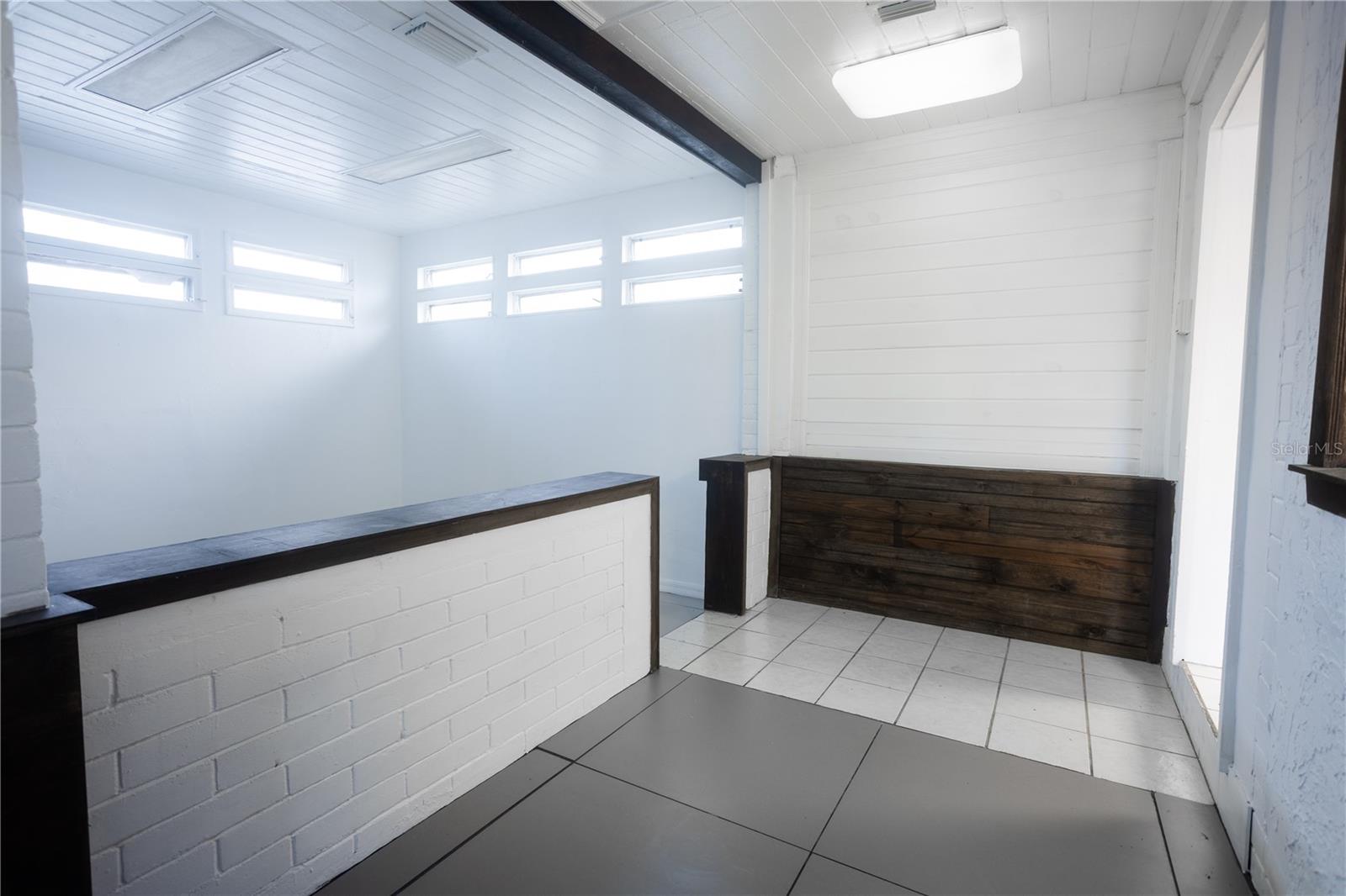 HARRISON W T SUB - Commercial Lease