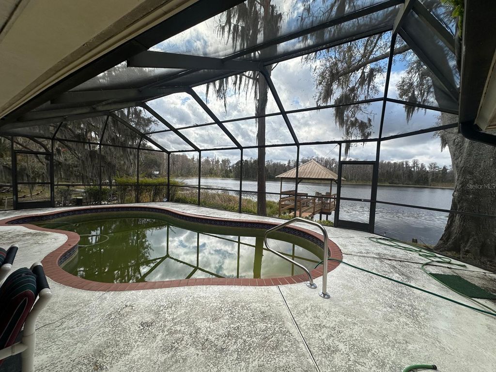 Photo of 19250 Blount Rd, Lutz, FL 33558 (MLS # O6383215)