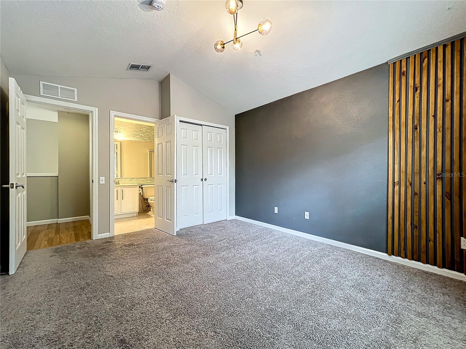 CARRIAGE HOMES/STONEBRIDGE COM - Residential Lease