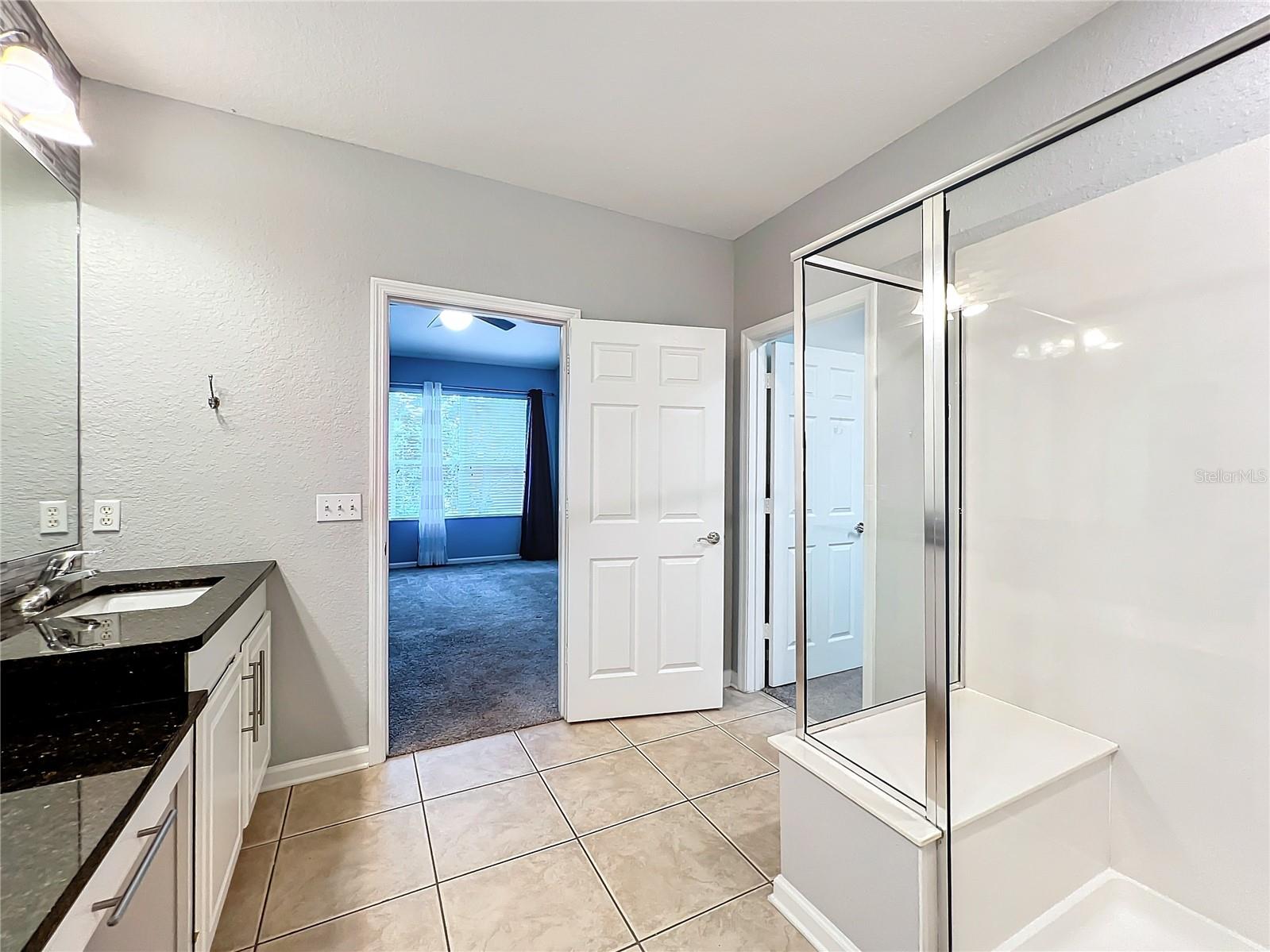 CARRIAGE HOMES/STONEBRIDGE COM - Residential Lease
