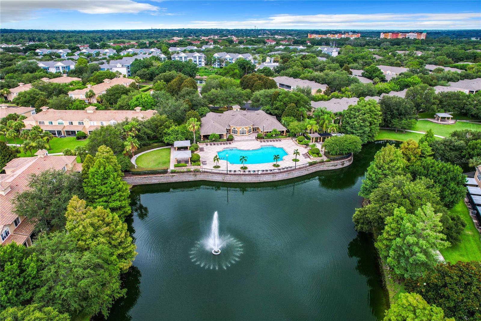 CARRIAGE HOMES/STONEBRIDGE COM - Residential Lease