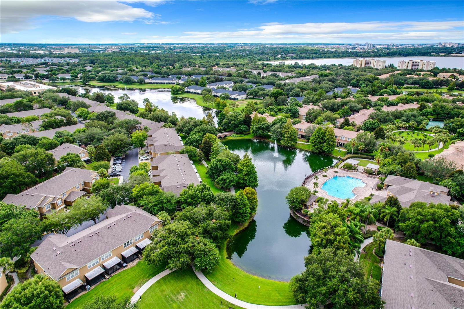 CARRIAGE HOMES/STONEBRIDGE COM - Residential Lease