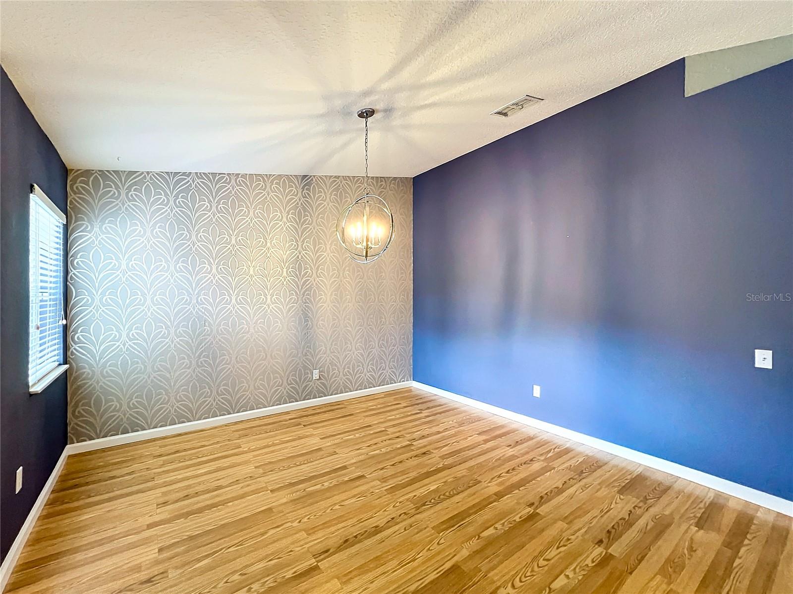 CARRIAGE HOMES/STONEBRIDGE COM - Residential Lease