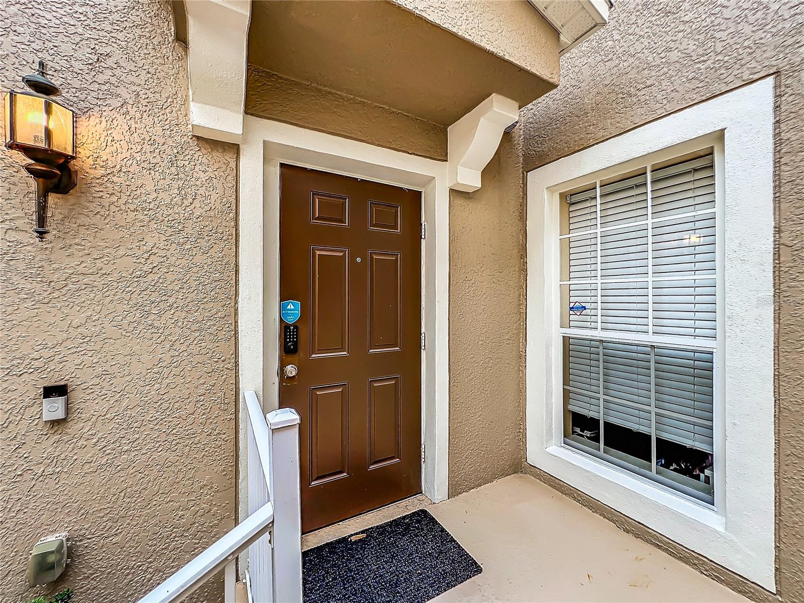CARRIAGE HOMES/STONEBRIDGE COM - Residential Lease