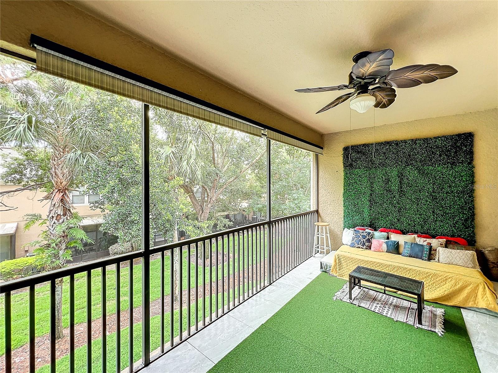 CARRIAGE HOMES/STONEBRIDGE COM - Residential Lease