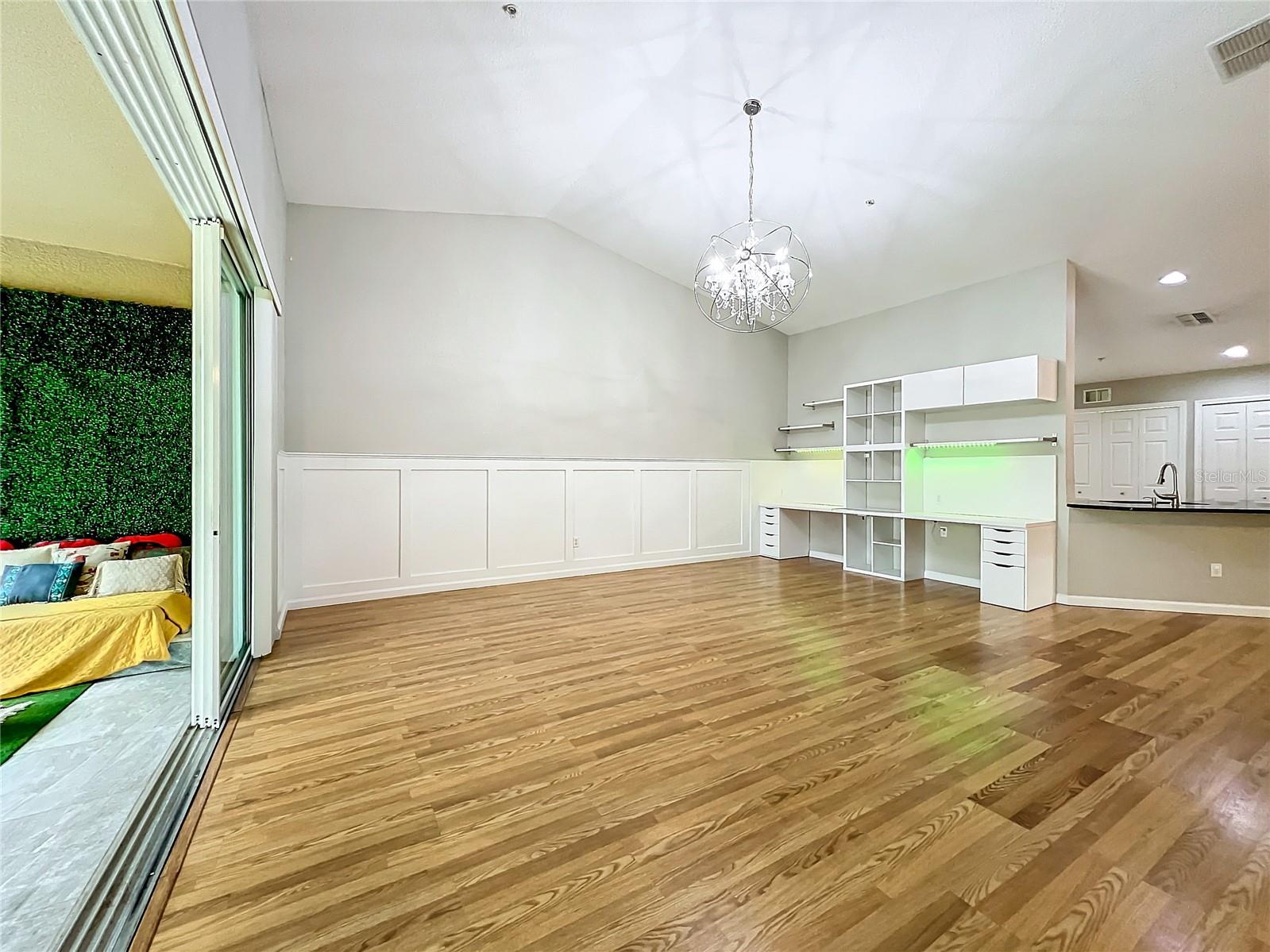 CARRIAGE HOMES/STONEBRIDGE COM - Residential Lease