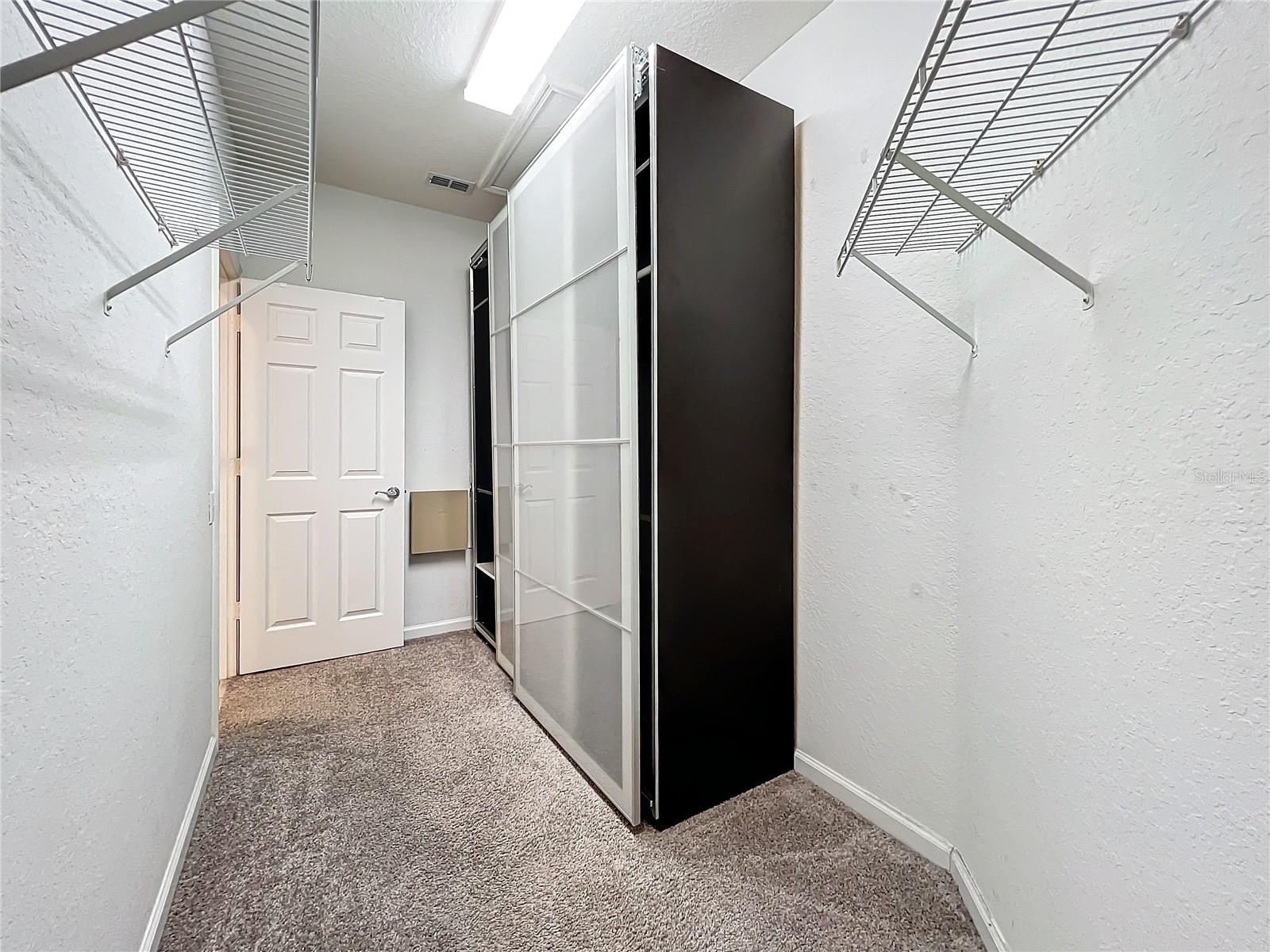CARRIAGE HOMES/STONEBRIDGE COM - Residential Lease