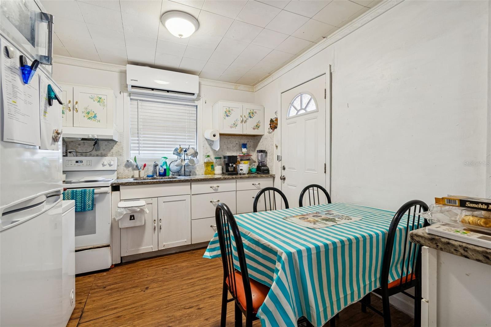 AVONDALE - Residential