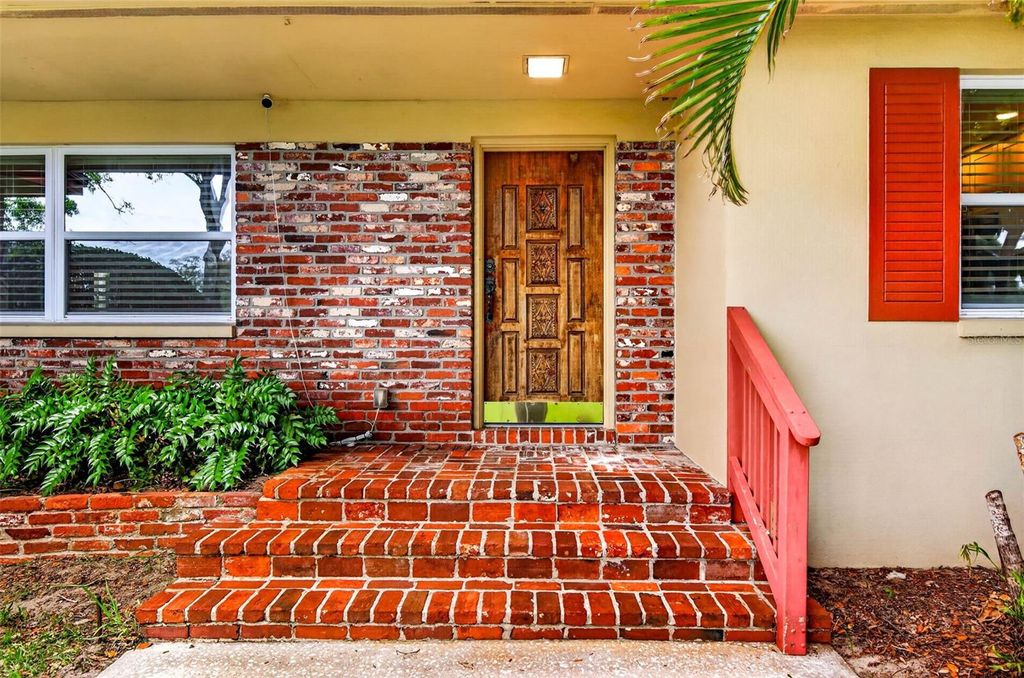 Photo of 7 Eagle Lane, Palm Harbor, FL 34683 (MLS # W7884503)