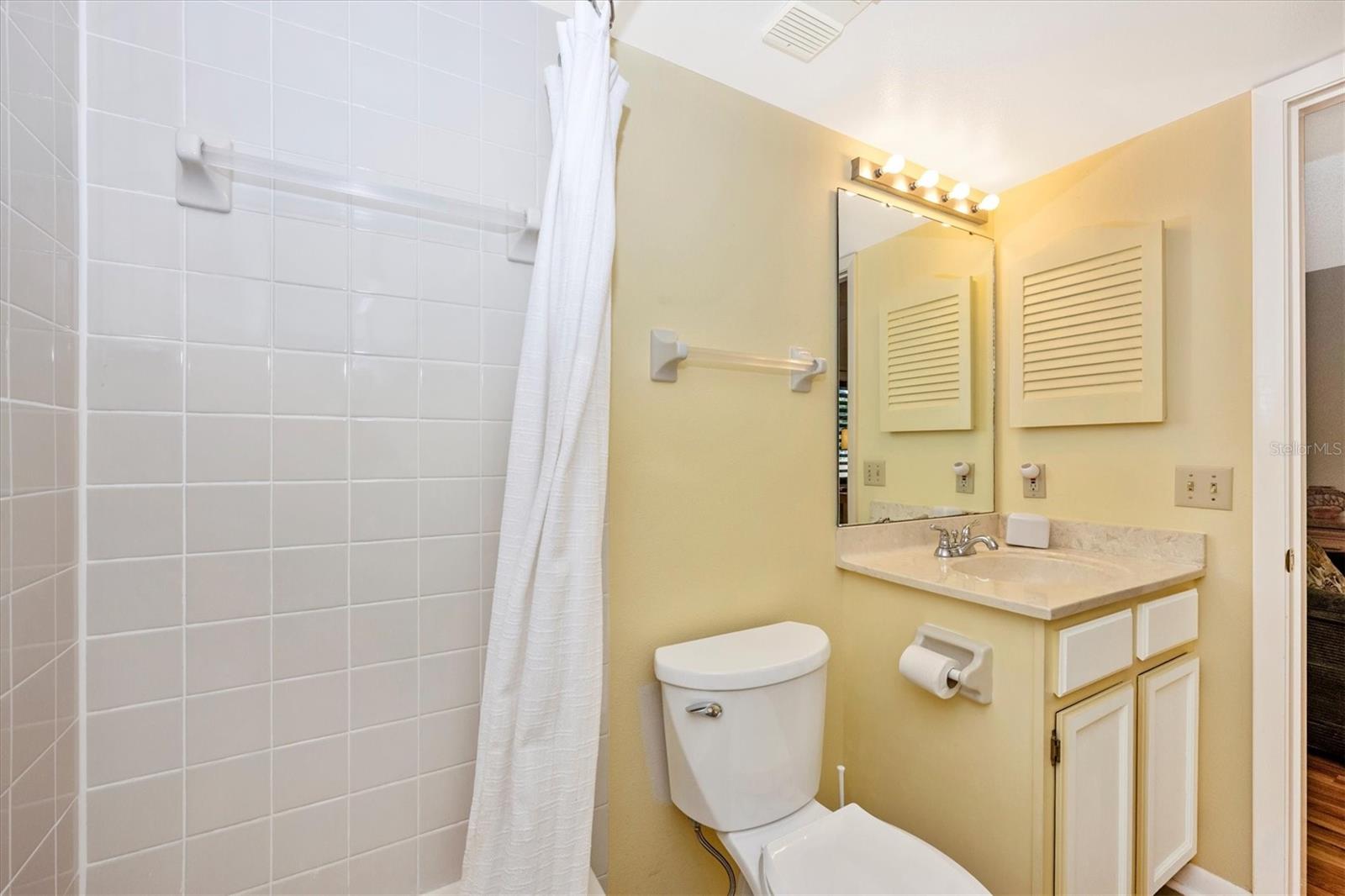 VILLAGE LAKE - Residential Lease