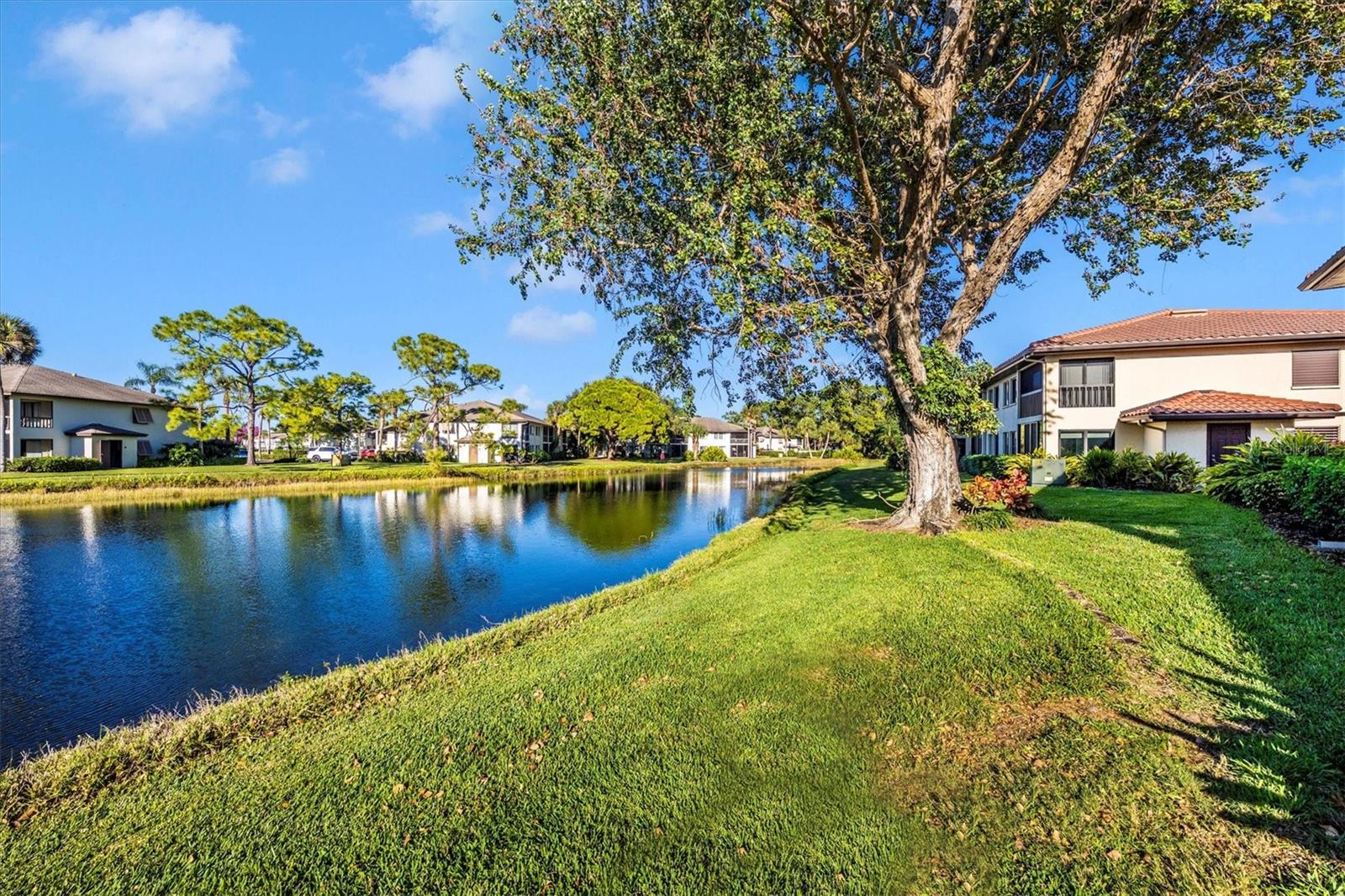 VILLAGE LAKE - Residential Lease