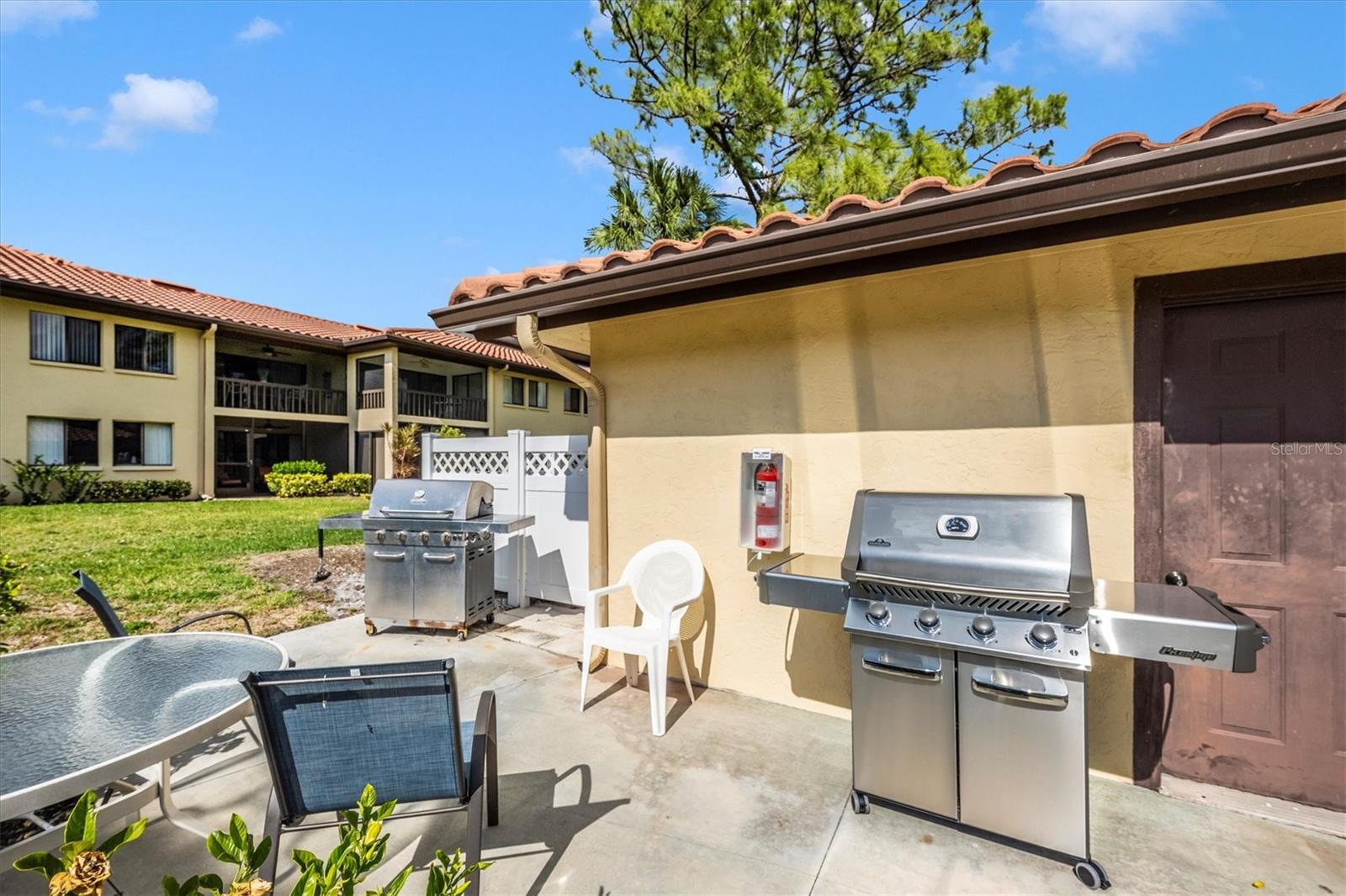 VILLAGE LAKE - Residential Lease