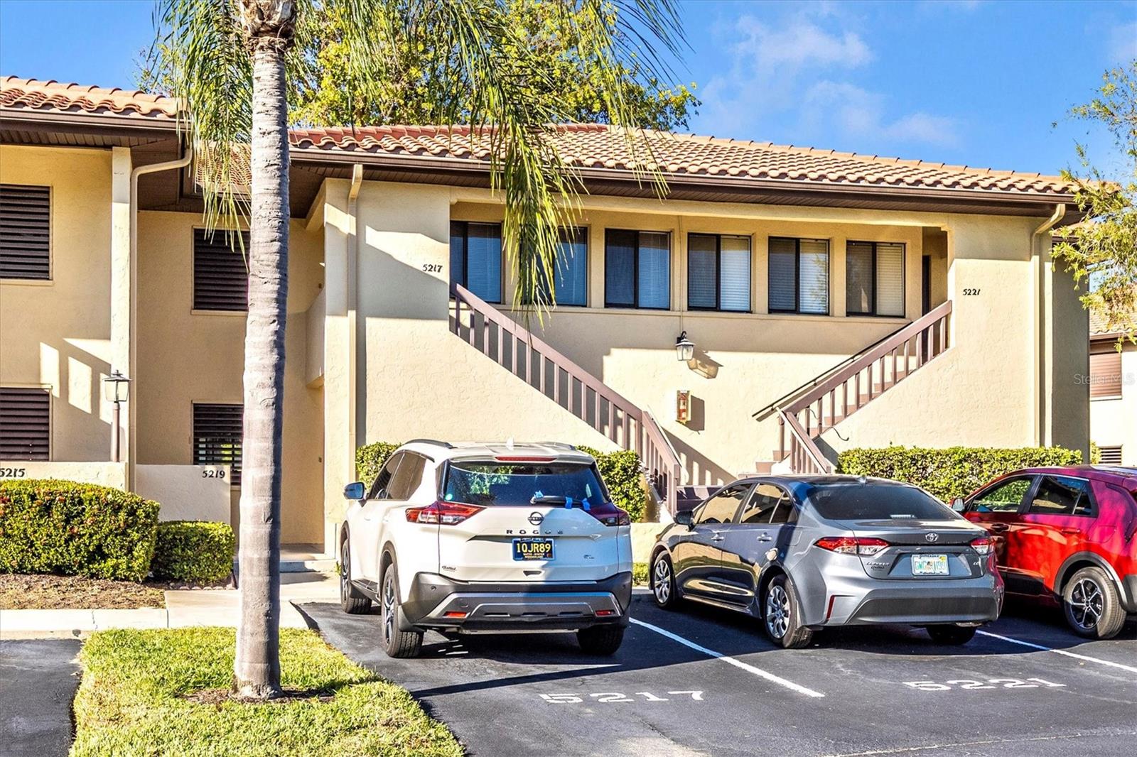 VILLAGE LAKE - Residential Lease