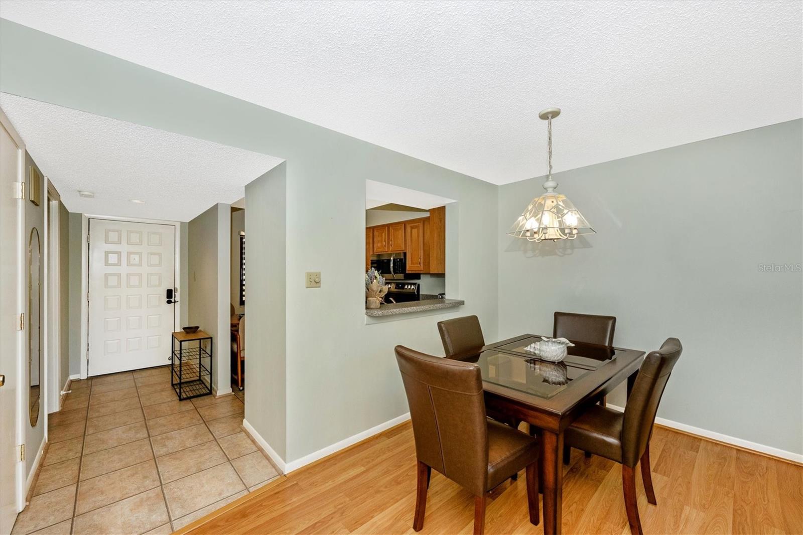 VILLAGE LAKE - Residential Lease