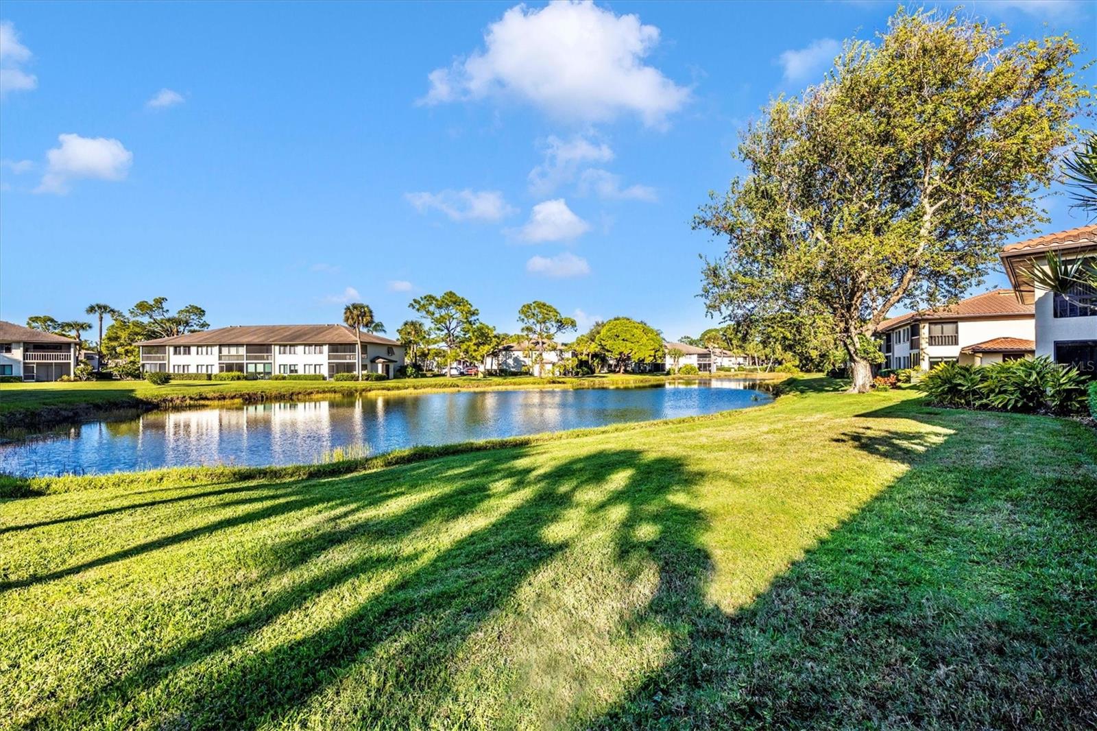 VILLAGE LAKE - Residential Lease