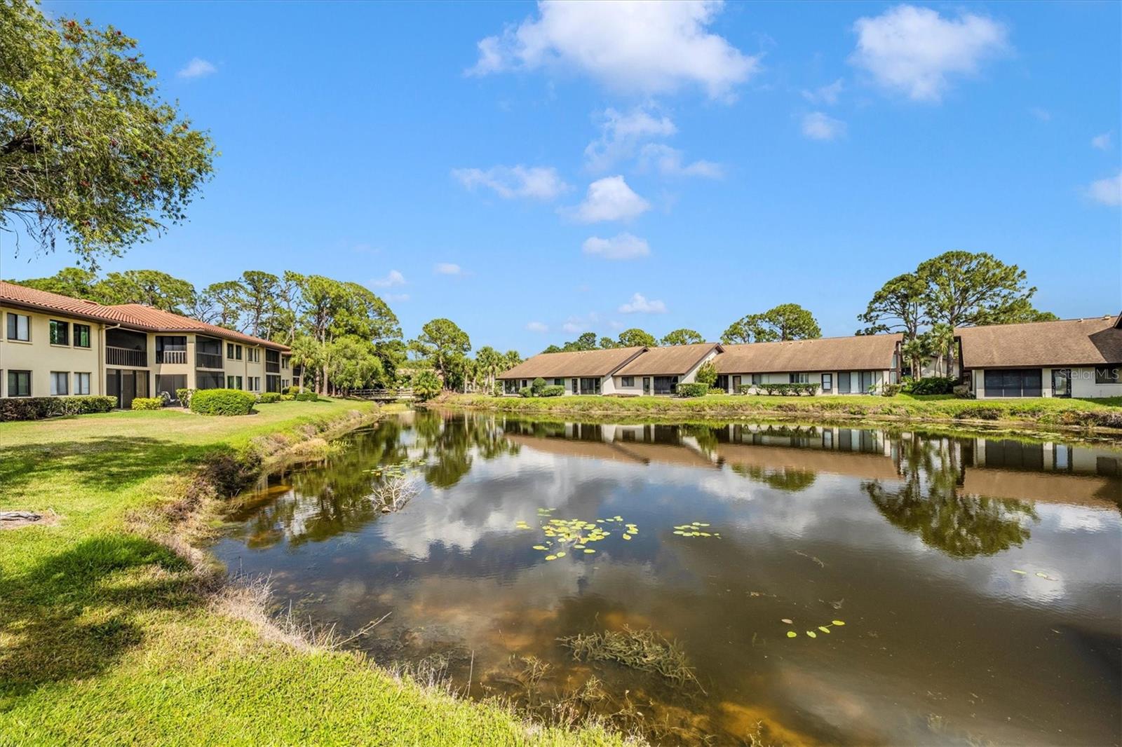 VILLAGE LAKE - Residential Lease