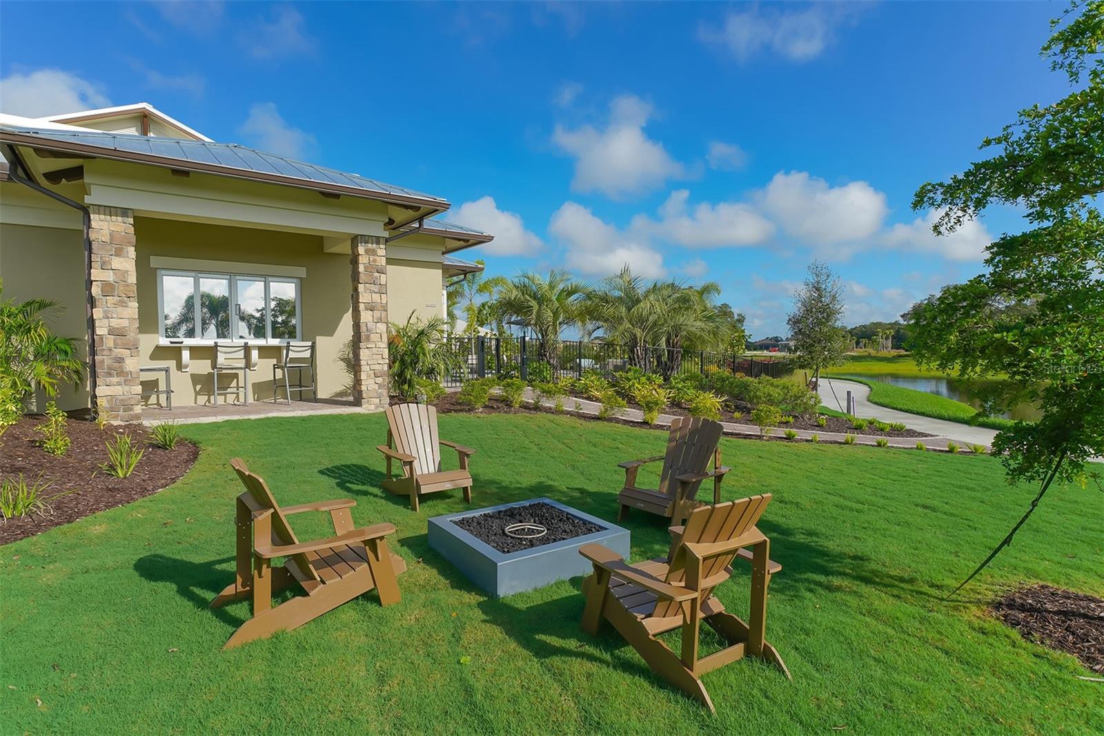 LEGACY ESTATES ON PALMER RANCH - Residential