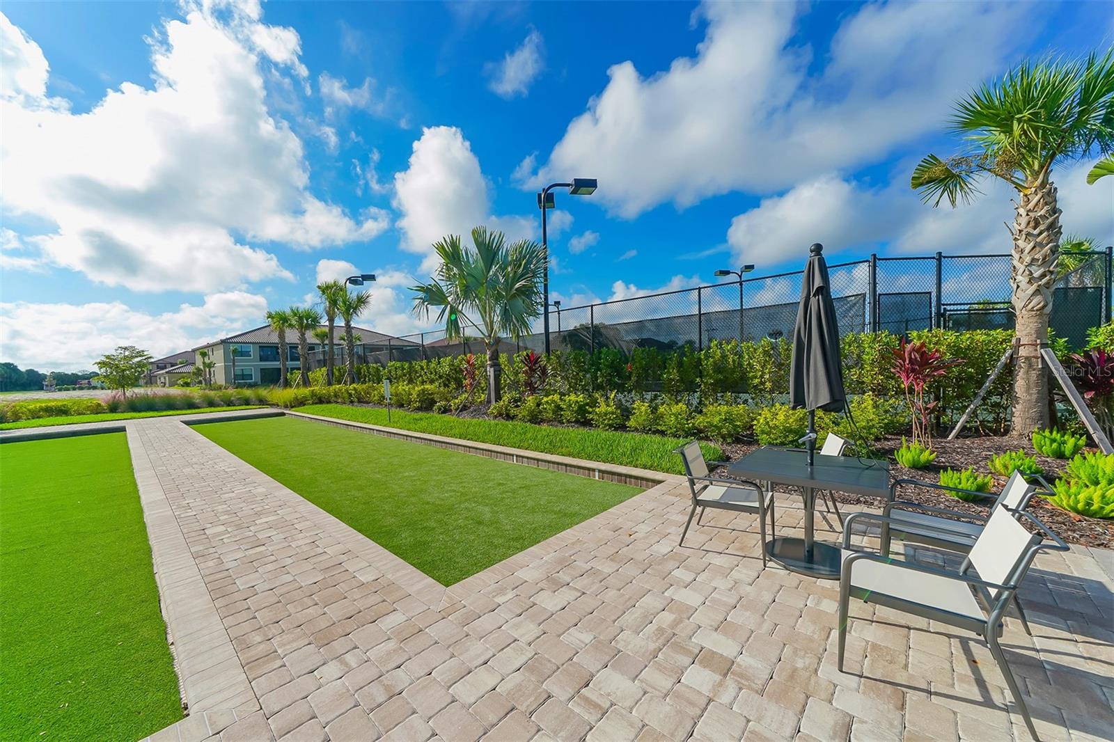 LEGACY ESTATES ON PALMER RANCH - Residential