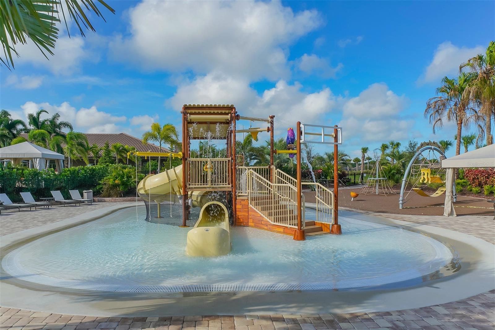 LEGACY ESTATES ON PALMER RANCH - Residential