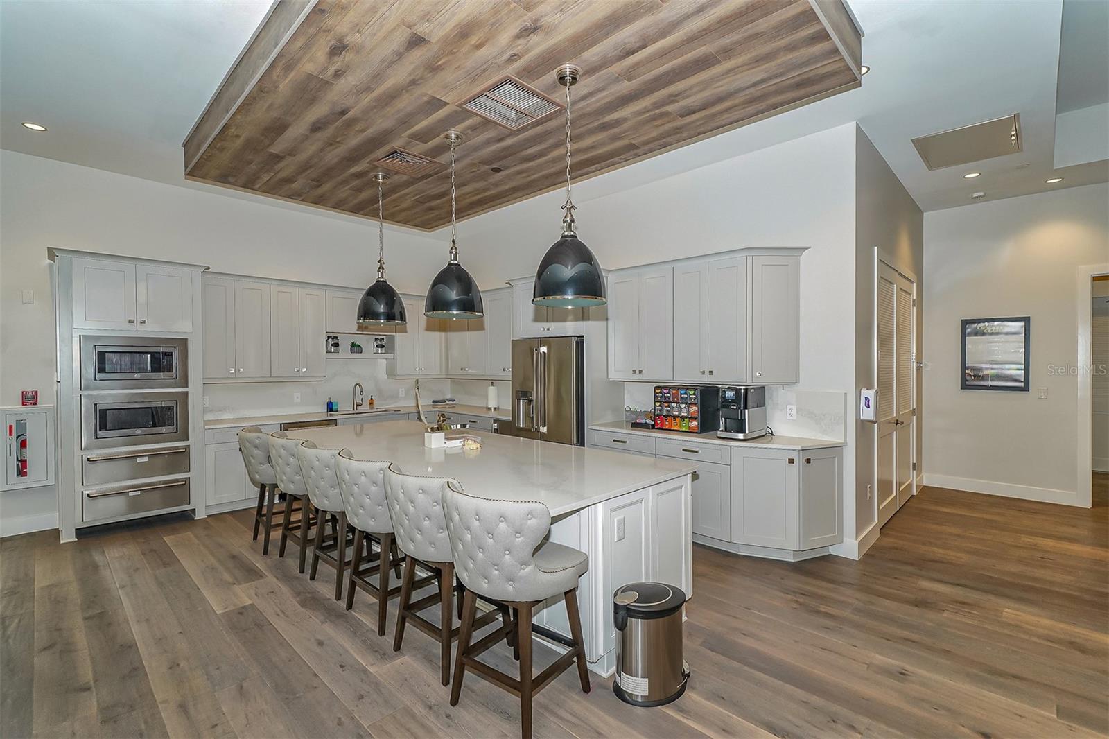 LEGACY ESTATES ON PALMER RANCH - Residential