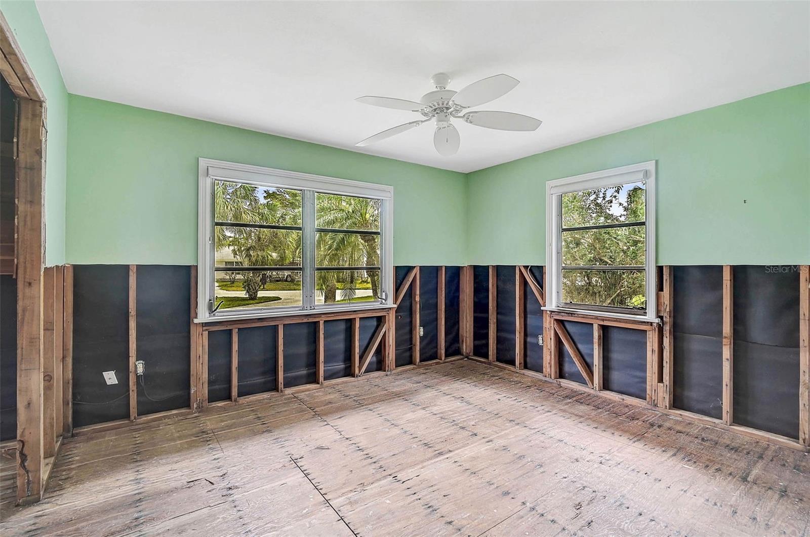 SARASOTA BEACH - Land